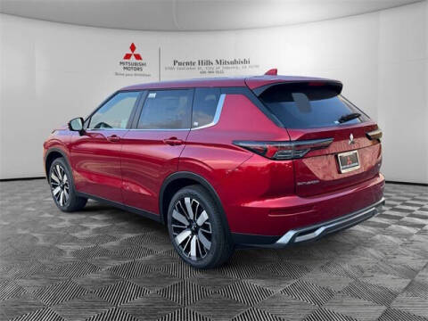 2025 Mitsubishi Outlander SE