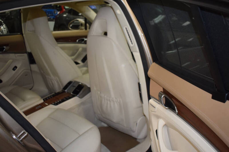 2015 Porsche Panamera 4S