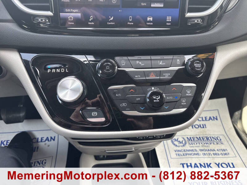 2023 Chrysler Pacifica Touring L