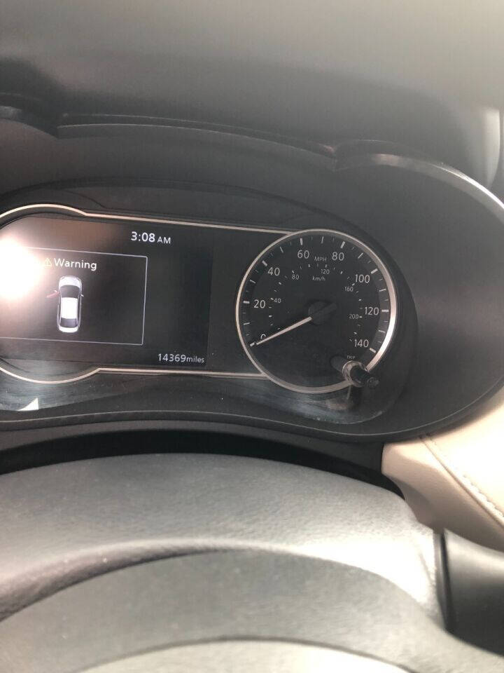 2021 NISSAN Versa Sedan - $17,900