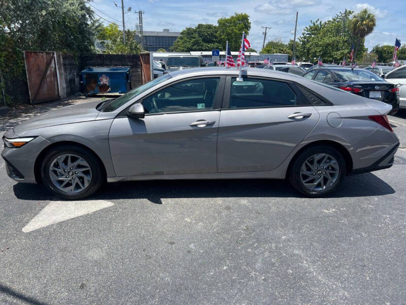 2024 Hyundai Elantra SEL