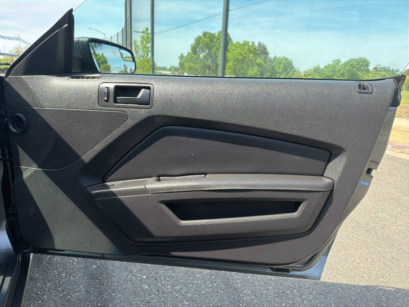 2013 Ford Mustang V6