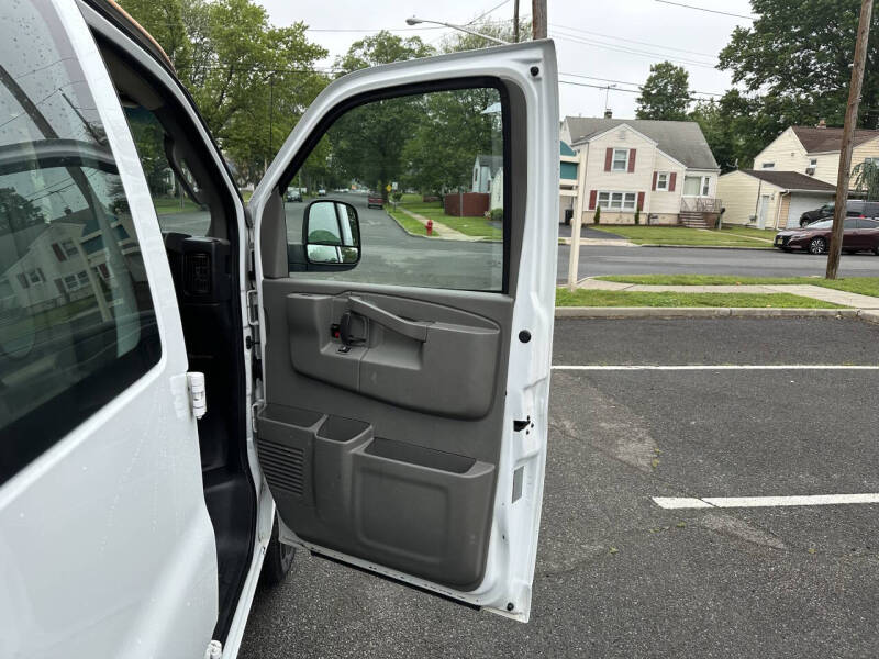 2018 GMC Savana 2500