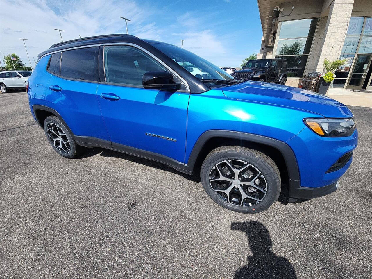 2024 Jeep Compass for sale at Victoria Auto Sales in Victoria, MN