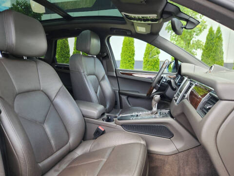 2016 Porsche Macan S