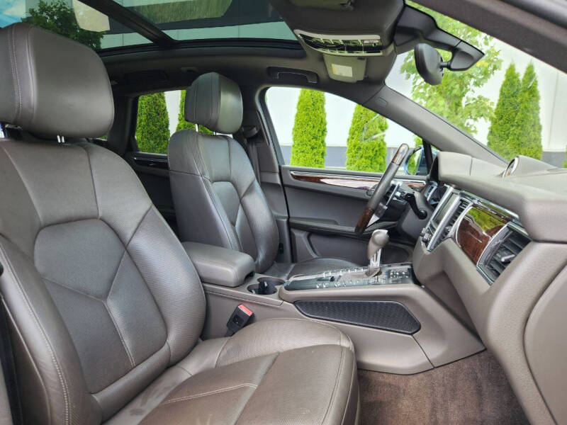 2016 Porsche Macan S