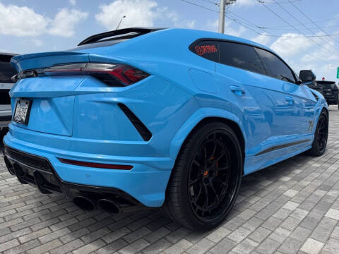 2022 Lamborghini Urus