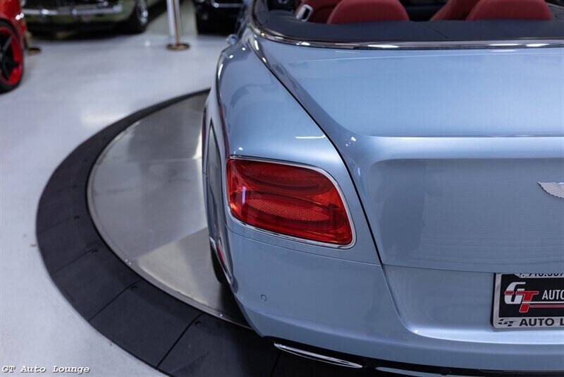 2015 Bentley Continental 29