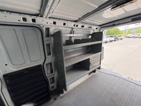 2022 Chevrolet Express 2500