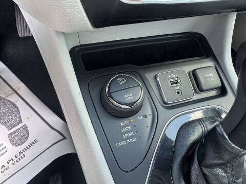 2019 Jeep Cherokee Overland