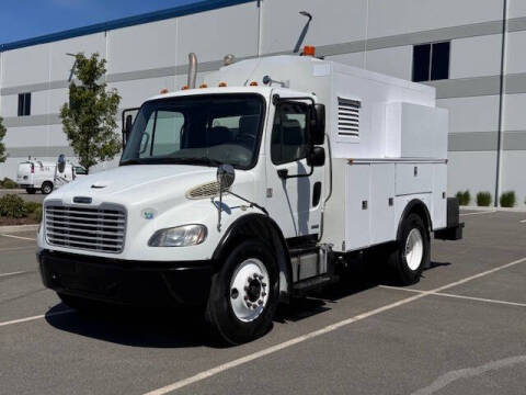 2011 Freightliner M2 106