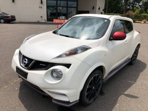 2014 Nissan JUKE for sale at MAGIC AUTO SALES in Little Ferry NJ