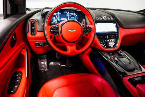 2021 Aston Martin DBX