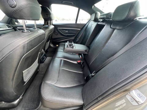 2018 BMW 3 Series 330i xDrive