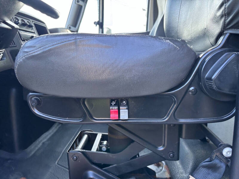 2017 International DuraStar 4300