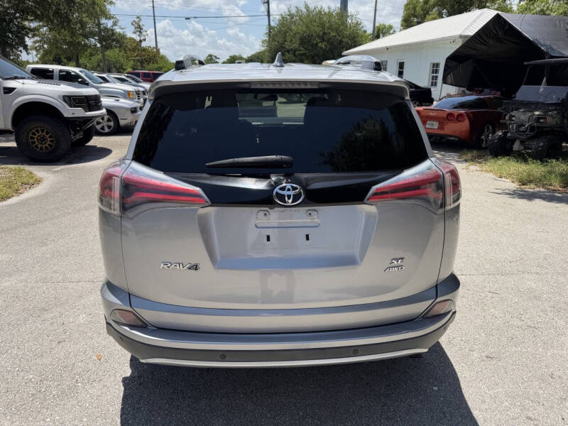 2016 Toyota RAV4 SE