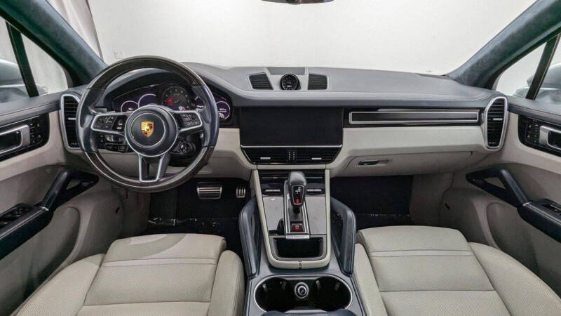 2021 Porsche Cayenne GTS