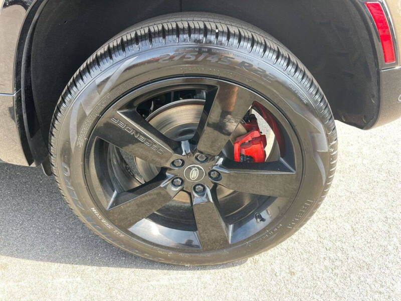 2024 Land Rover Defender 110 P400 X