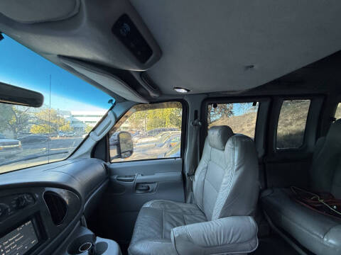 2008 Ford E-Series E-250 SD