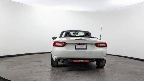 2019 FIAT 124 Spider Urbana Edition