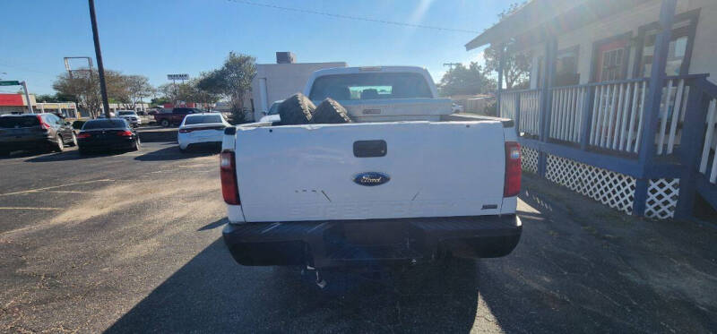 2011 Ford F-250 Super Duty XL