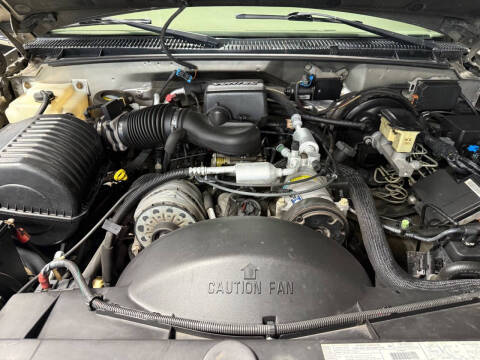 2000 Cadillac Escalade