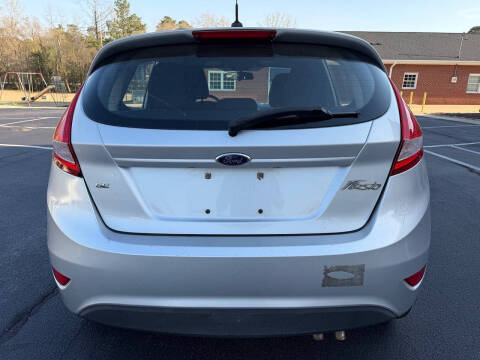 2013 Ford Fiesta SE