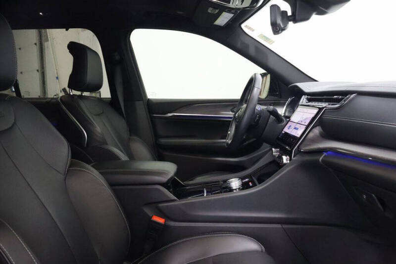 2023 Jeep Grand Cherokee Overland