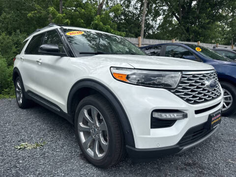 2020 Ford Explorer Platinum Photo