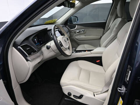 2023 Volvo XC90 B6 Plus Bright Theme 7P