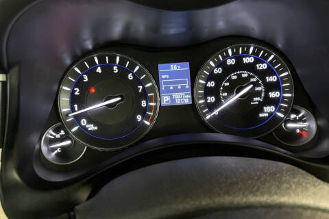 2015 Infiniti Q70 3.7