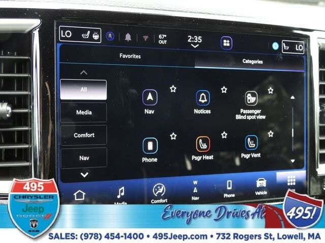 2027 Chrysler Pacifica Limited