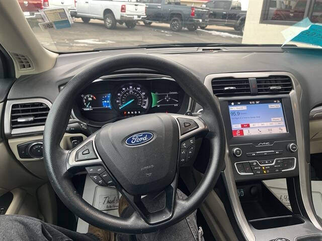 2019 Ford Fusion SE