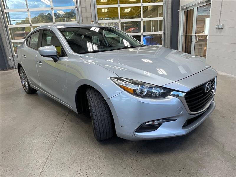 2018 Mazda MAZDA3 Touring