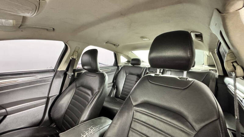 2013 Ford Fusion SE
