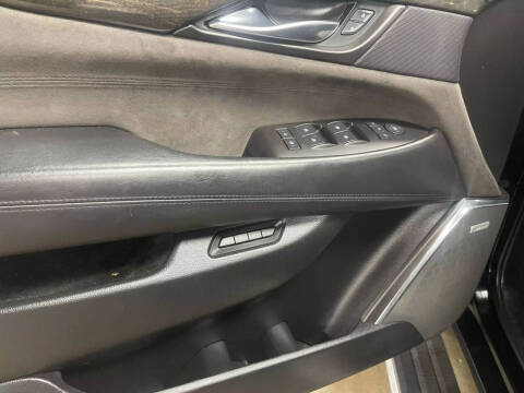 2016 Cadillac Escalade Platinum