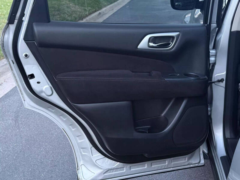 2015 Nissan Pathfinder