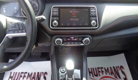 2020 Nissan Kicks SR