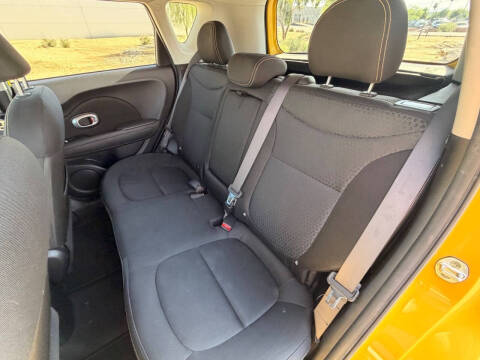 2016 Kia Soul +