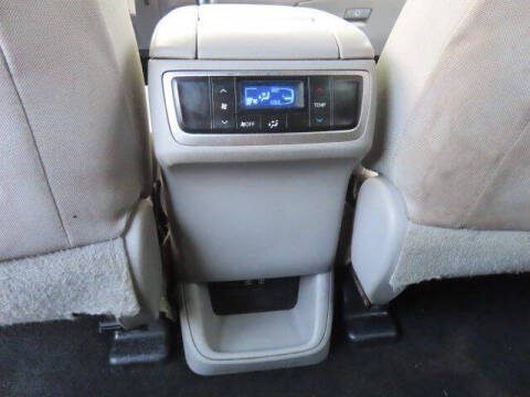 2017 Toyota Highlander LE