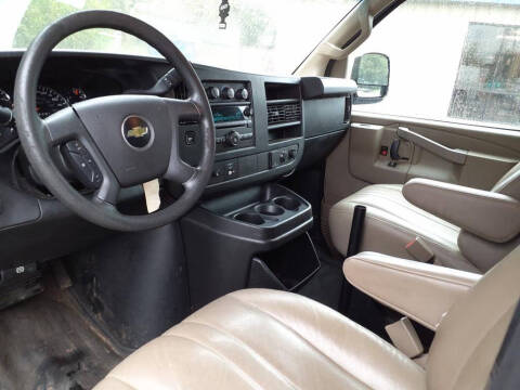 2017 Chevrolet Express 2500