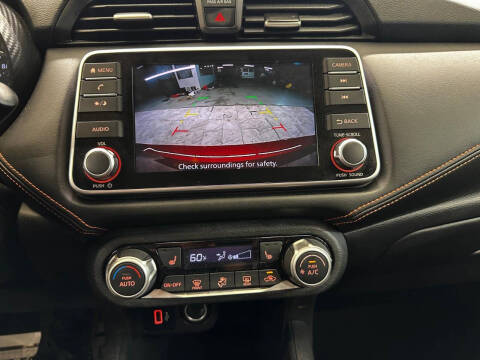 2022 Nissan Versa SR