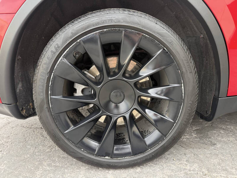 2023 Tesla Model Y Long Range