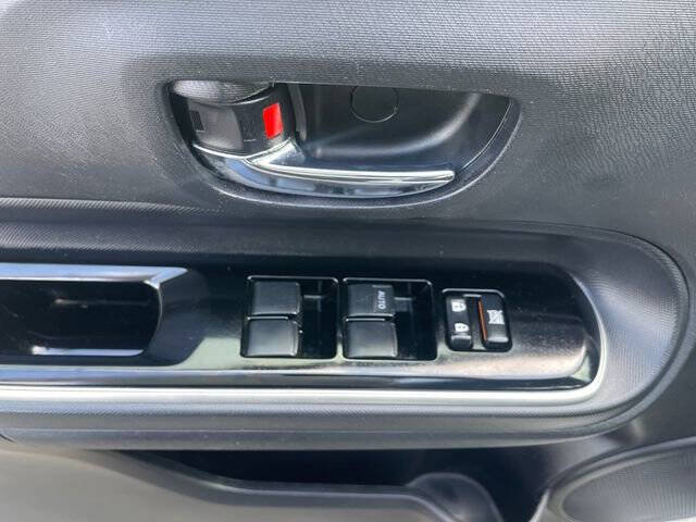 2016 Toyota Prius c Two