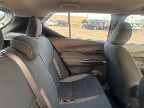 2020 Nissan Kicks S