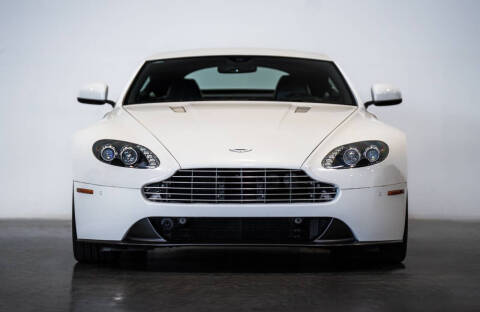 2016 Aston Martin V8 Vantage