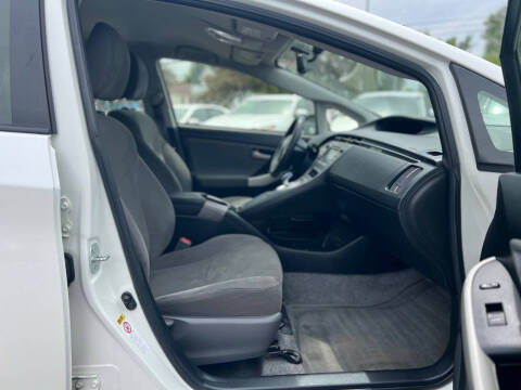 2015 Toyota Prius Three