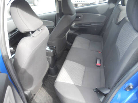 2015 Toyota Yaris 5-Door LE