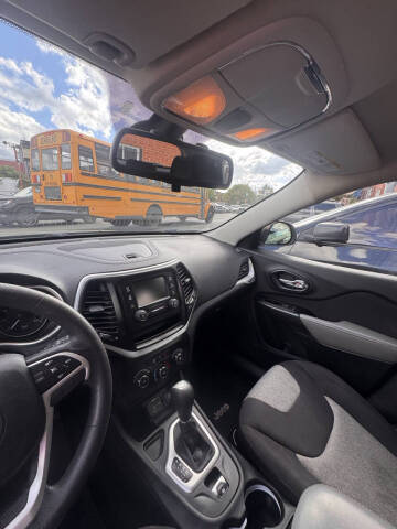 2014 Jeep Cherokee Sport