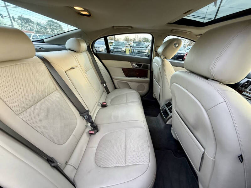 2011 Jaguar XF Premium